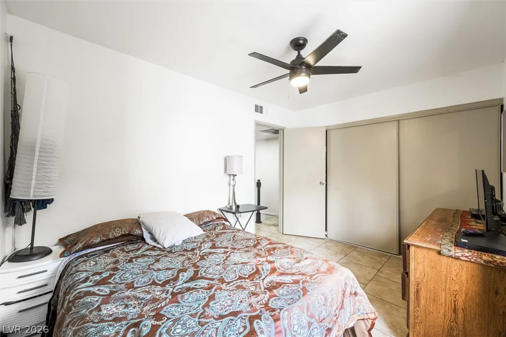 4770 Topaz, Las Vegas, NV 89121