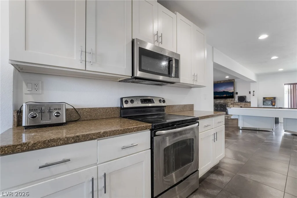 2200 Santa Ynez, Las Vegas, NV 89104