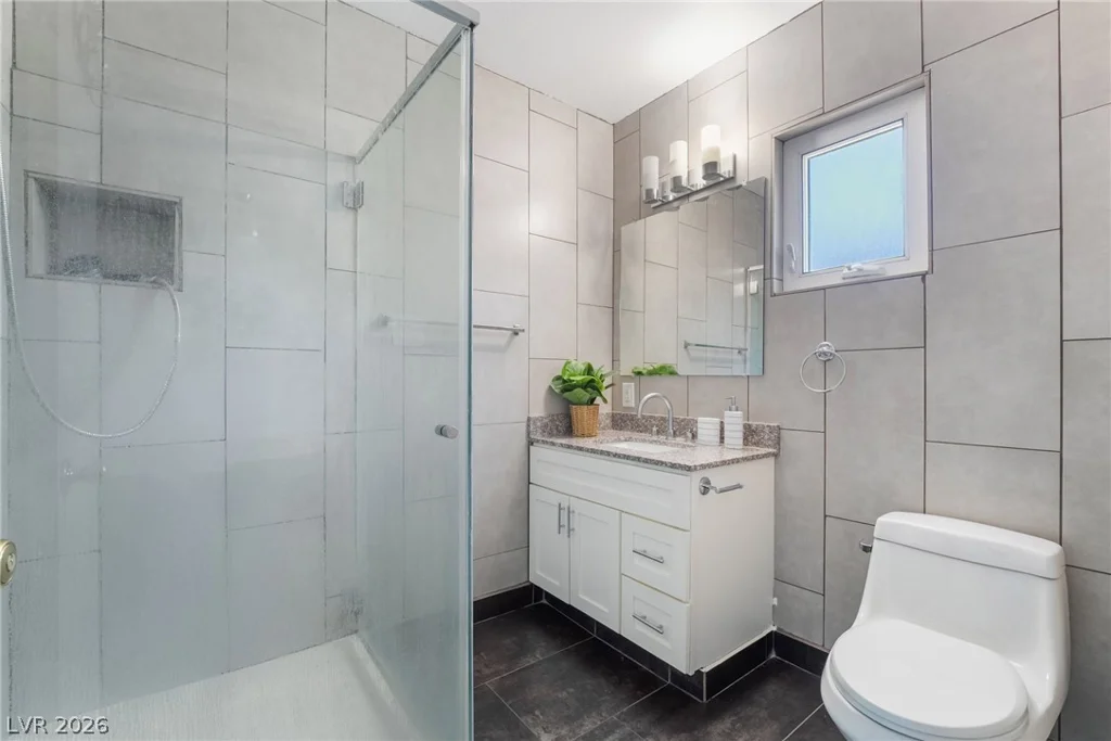 2200 Santa Ynez, Las Vegas, NV 89104