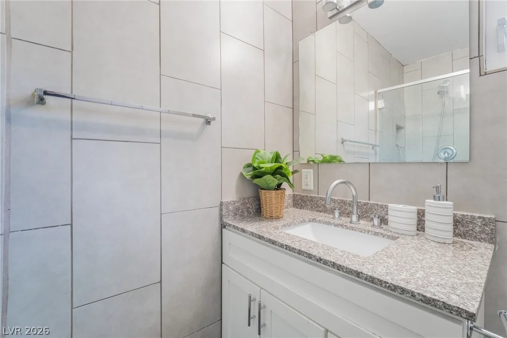 2200 Santa Ynez, Las Vegas, NV 89104
