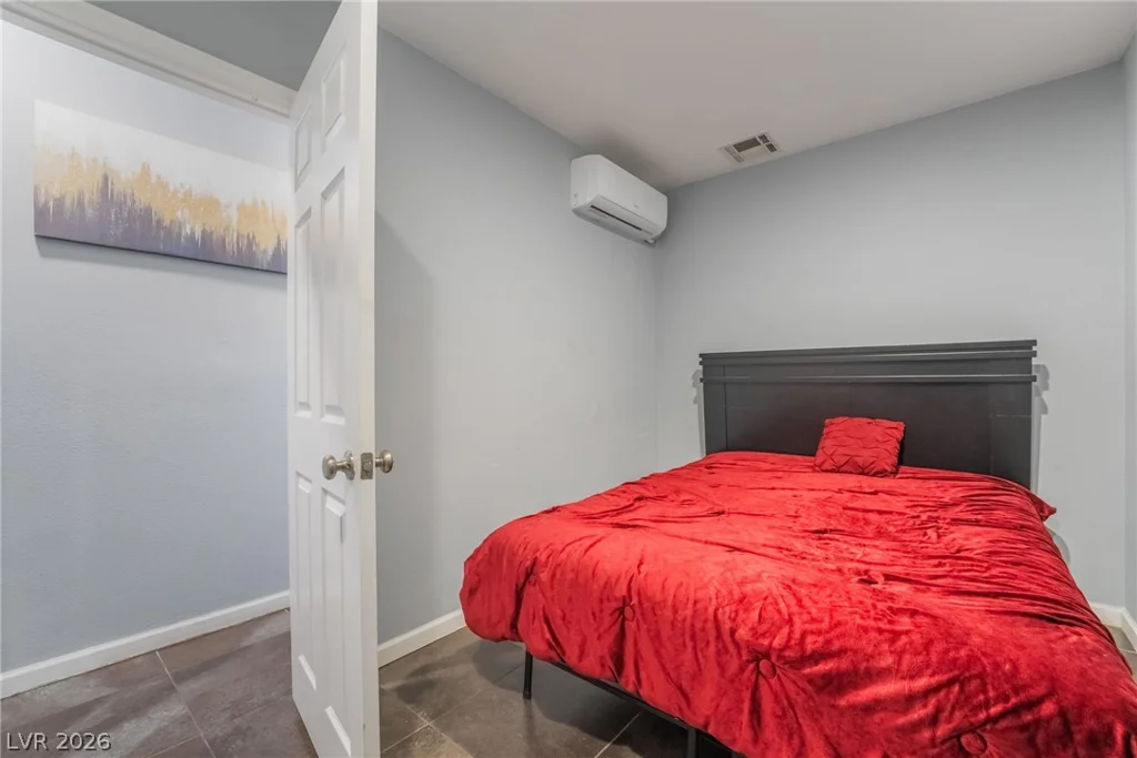 2200 Santa Ynez, Las Vegas, NV 89104