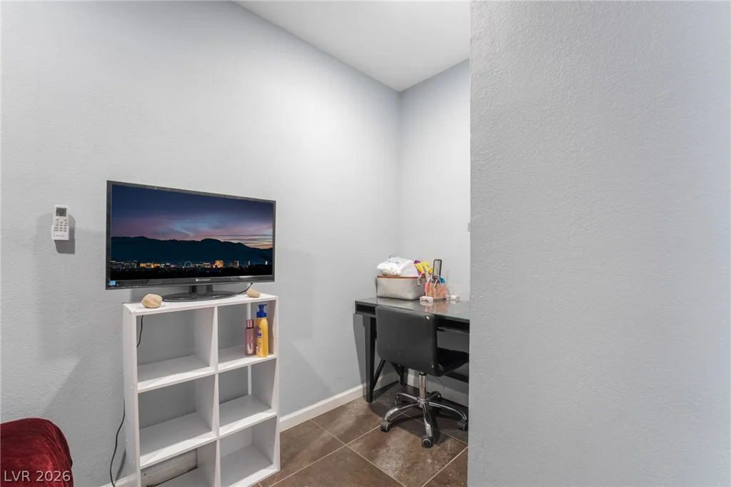 2200 Santa Ynez, Las Vegas, NV 89104