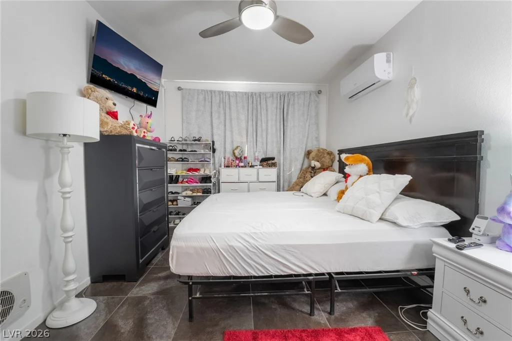 2200 Santa Ynez, Las Vegas, NV 89104