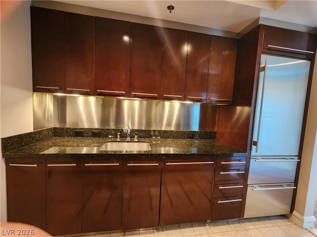 2700 Las Vegas, Las Vegas, NV 89109