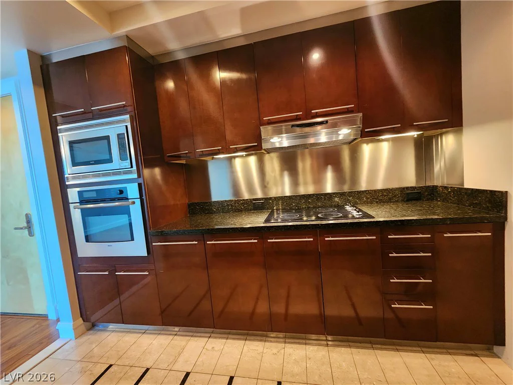 2700 Las Vegas, Las Vegas, NV 89109