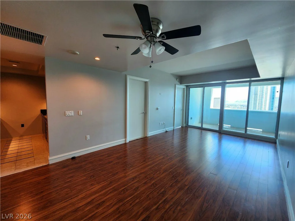 2700 Las Vegas, Las Vegas, NV 89109