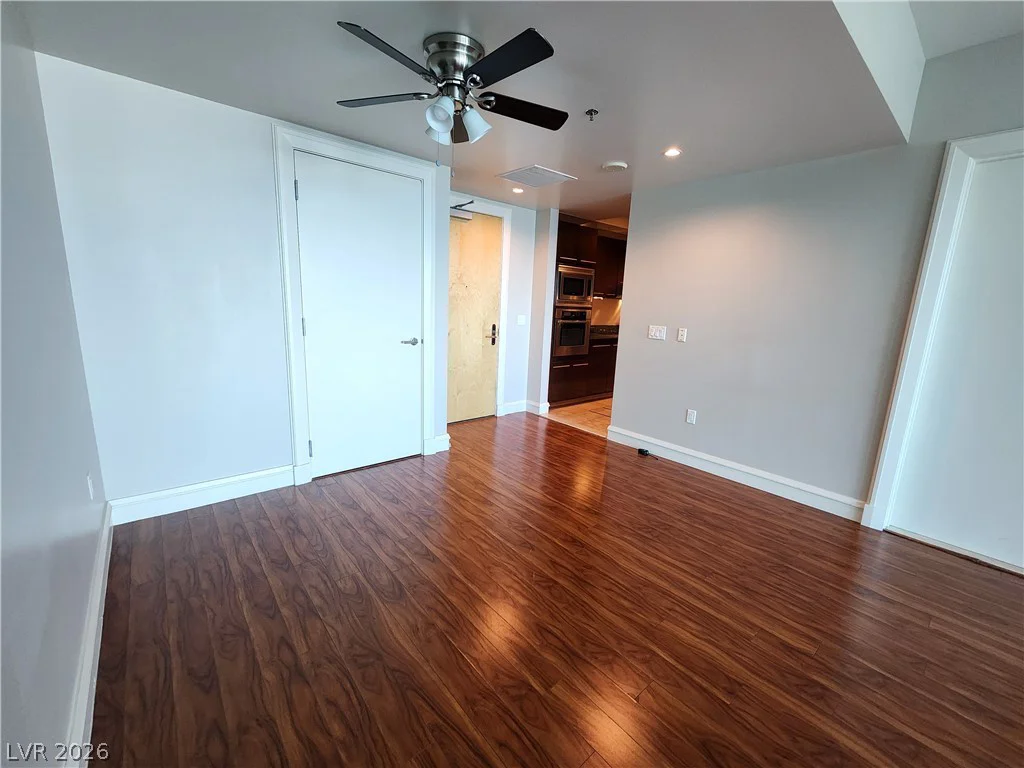 2700 Las Vegas, Las Vegas, NV 89109