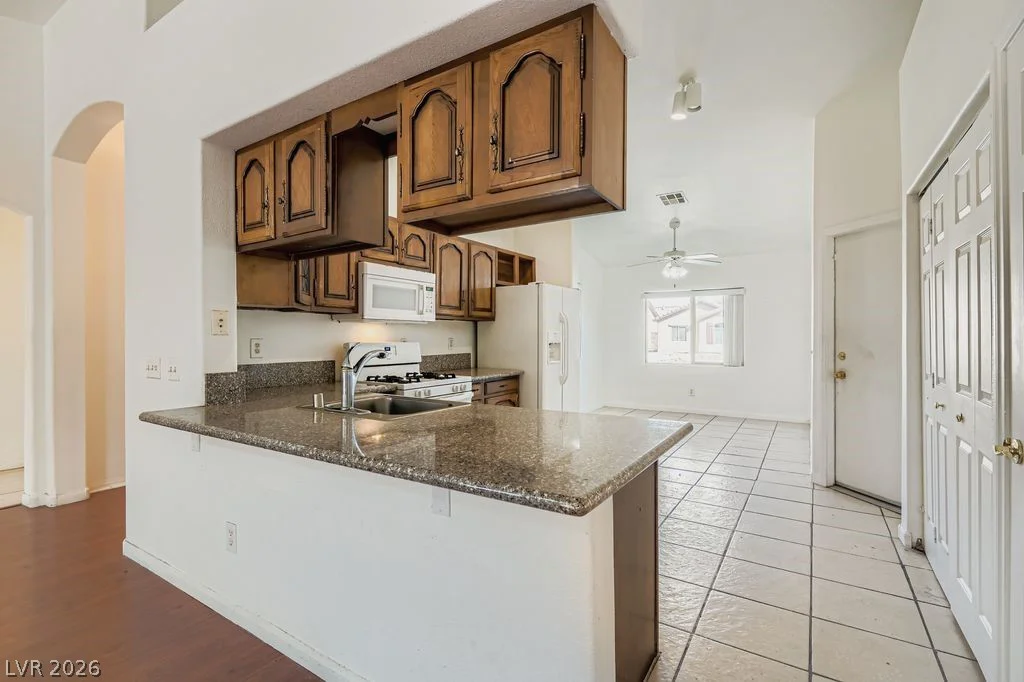 5605 Estrella Mountain, Las Vegas, NV 89122