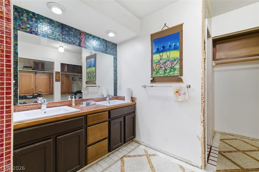 3040 Westwind, Las Vegas, NV 89146