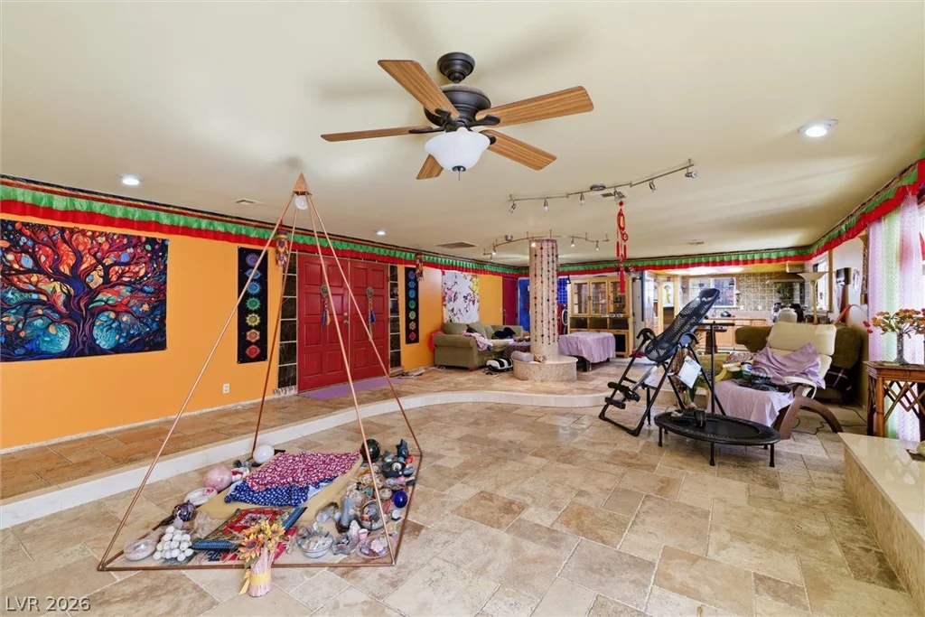 3040 Westwind, Las Vegas, NV 89146
