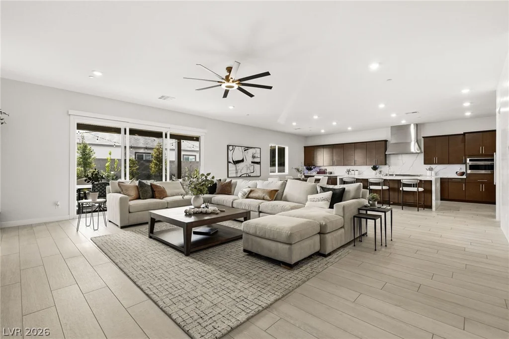 9525 Fisher, Las Vegas, NV 89149