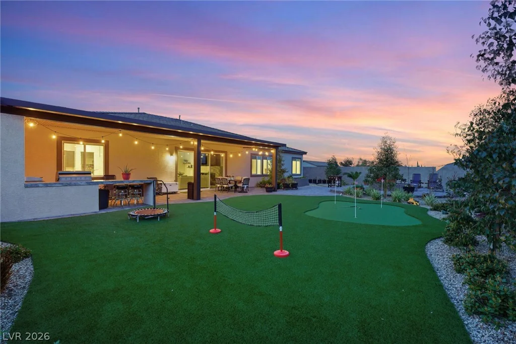 9525 Fisher, Las Vegas, NV 89149