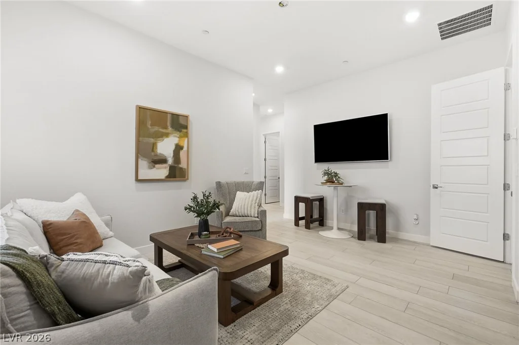 9525 Fisher, Las Vegas, NV 89149