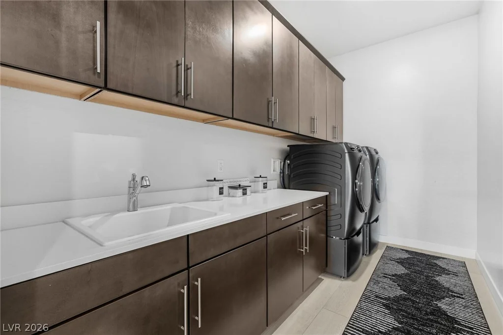 9525 Fisher, Las Vegas, NV 89149