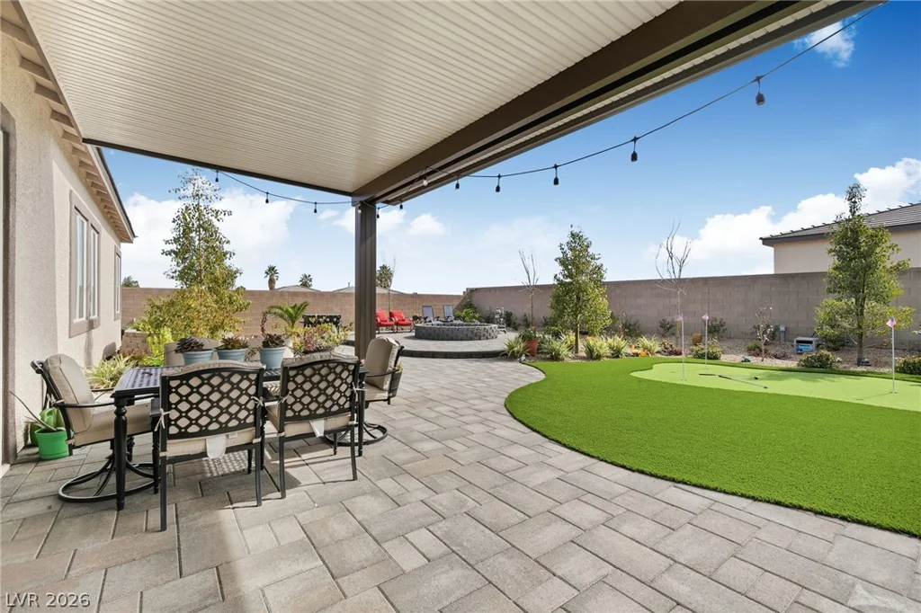 9525 Fisher, Las Vegas, NV 89149