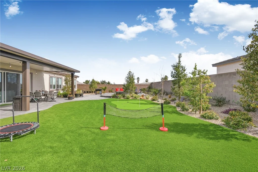9525 Fisher, Las Vegas, NV 89149