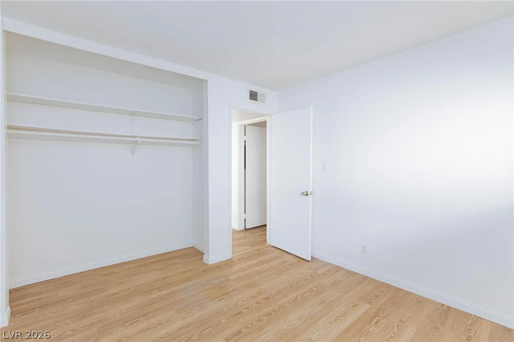 3821 1/2 Daisy, Las Vegas, NV 89119
