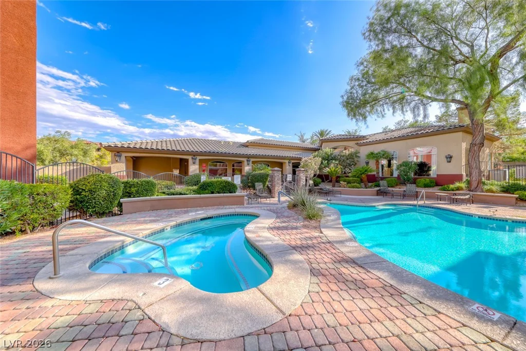 4400 Jones, Las Vegas, NV 89103