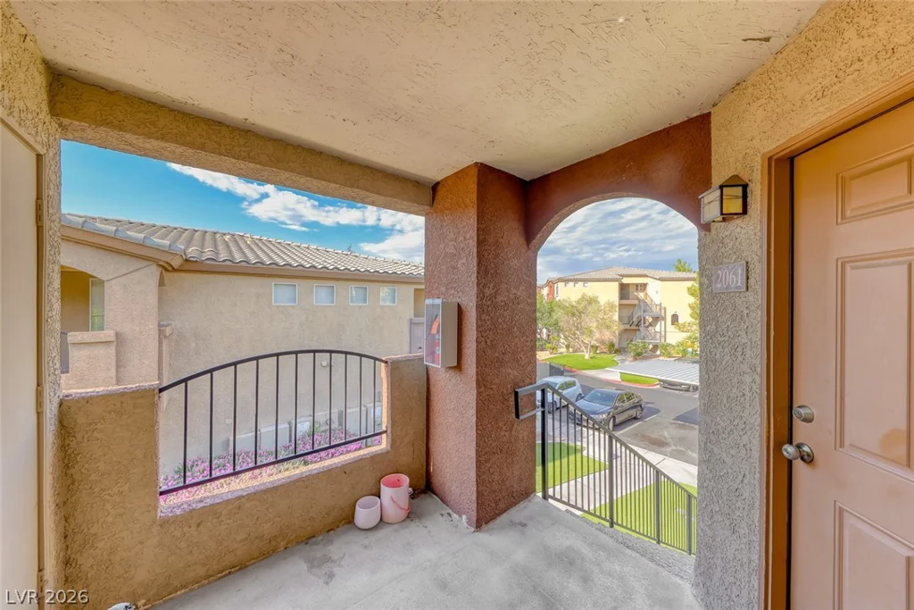 4400 Jones, Las Vegas, NV 89103