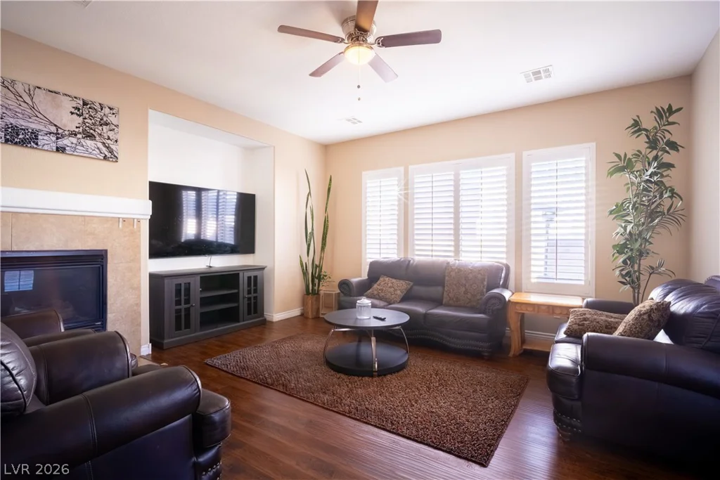 6133 Stibor, North Las Vegas, NV 89081