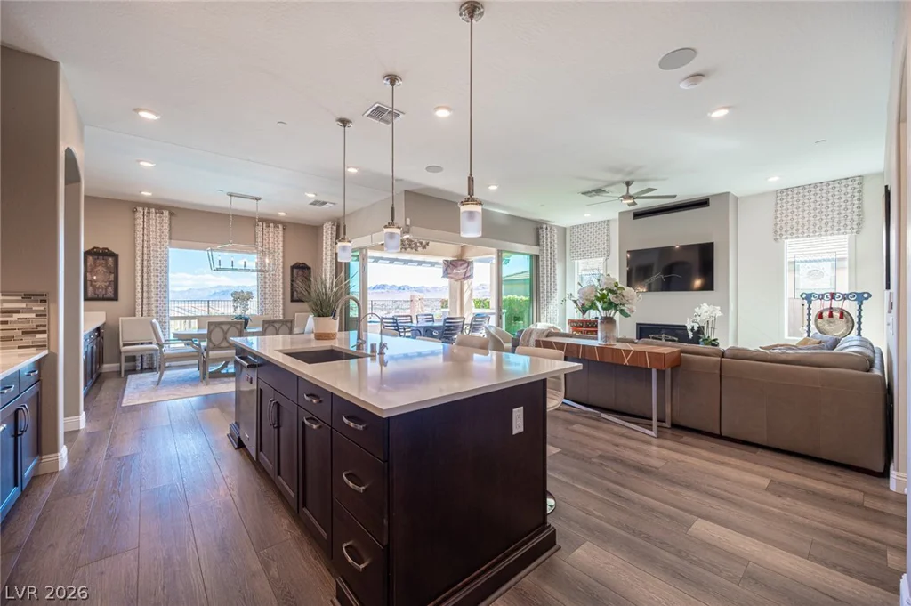 36 Cliffwater, Henderson, NV 89011