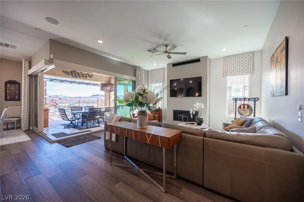 36 Cliffwater, Henderson, NV 89011