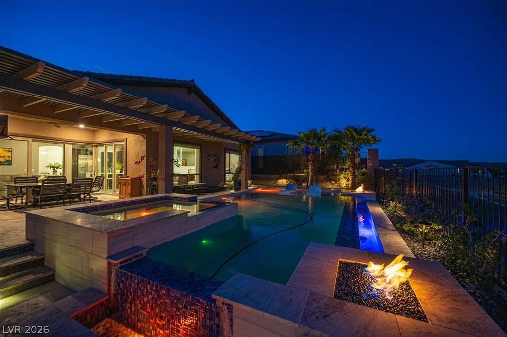 36 Cliffwater, Henderson, NV 89011