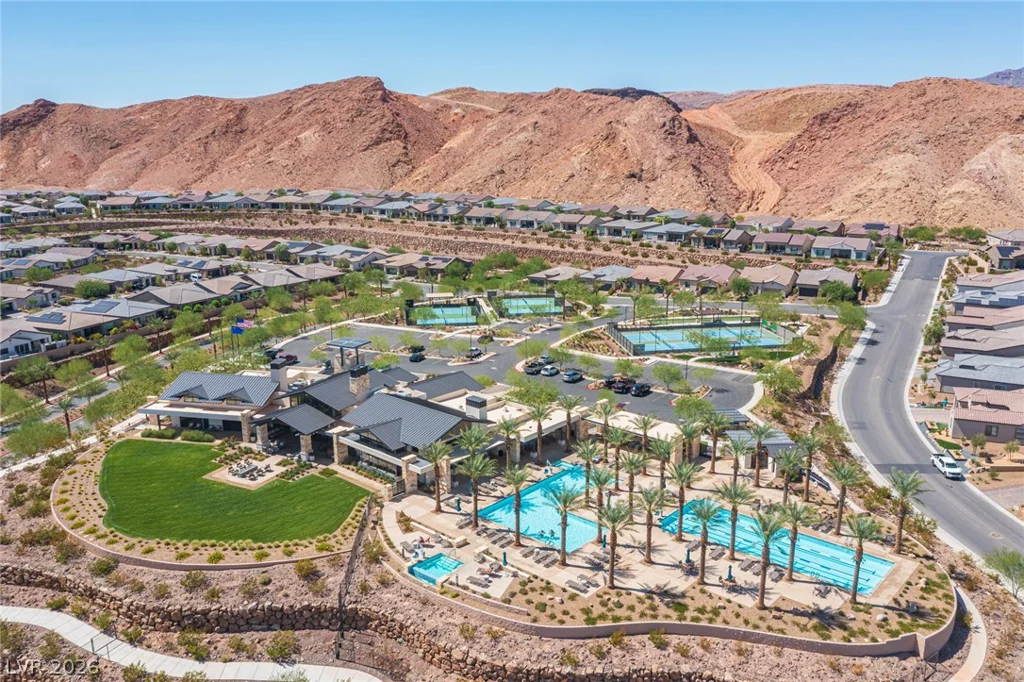 36 Cliffwater, Henderson, NV 89011
