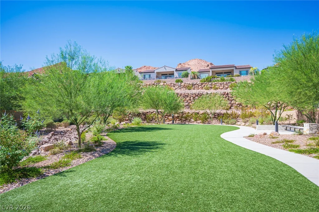 36 Cliffwater, Henderson, NV 89011