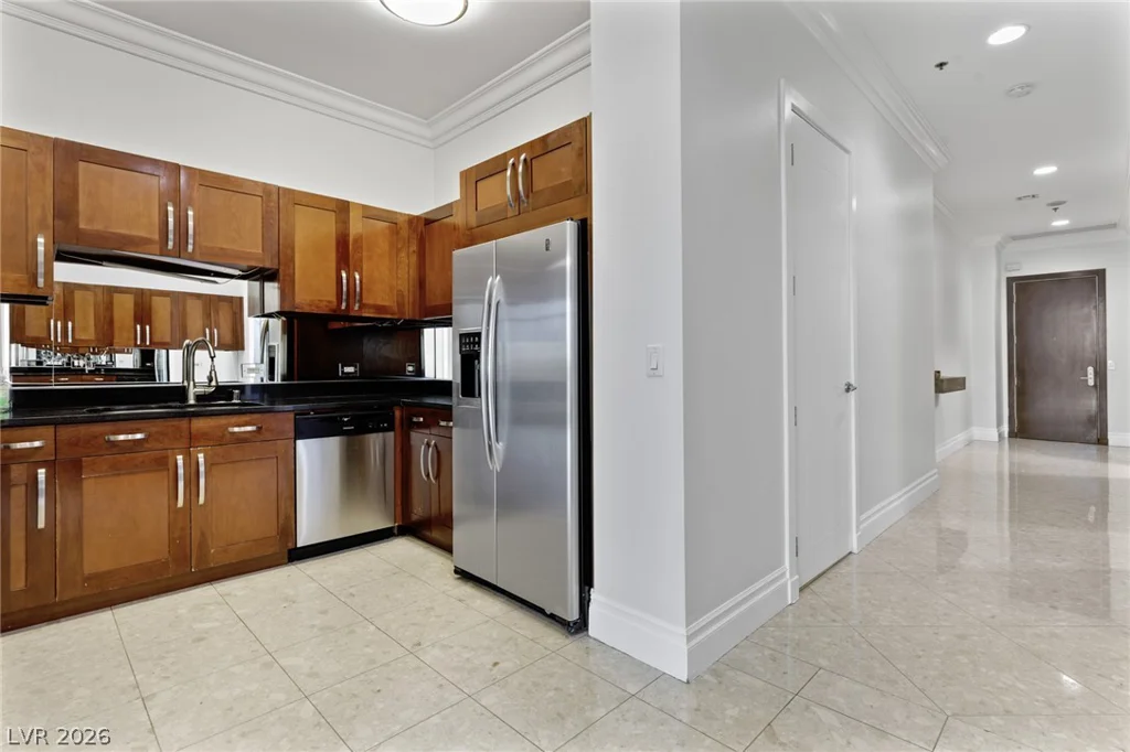 4525 Dean Martin, Las Vegas, NV 89103