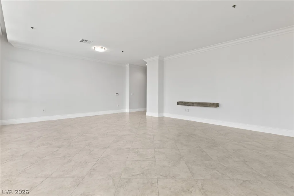 4525 Dean Martin, Las Vegas, NV 89103