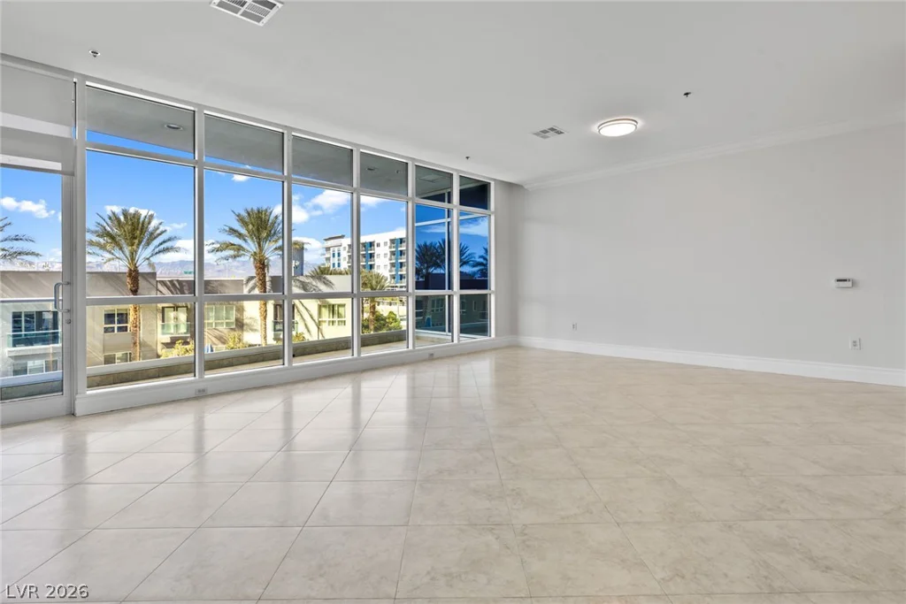 4525 Dean Martin, Las Vegas, NV 89103