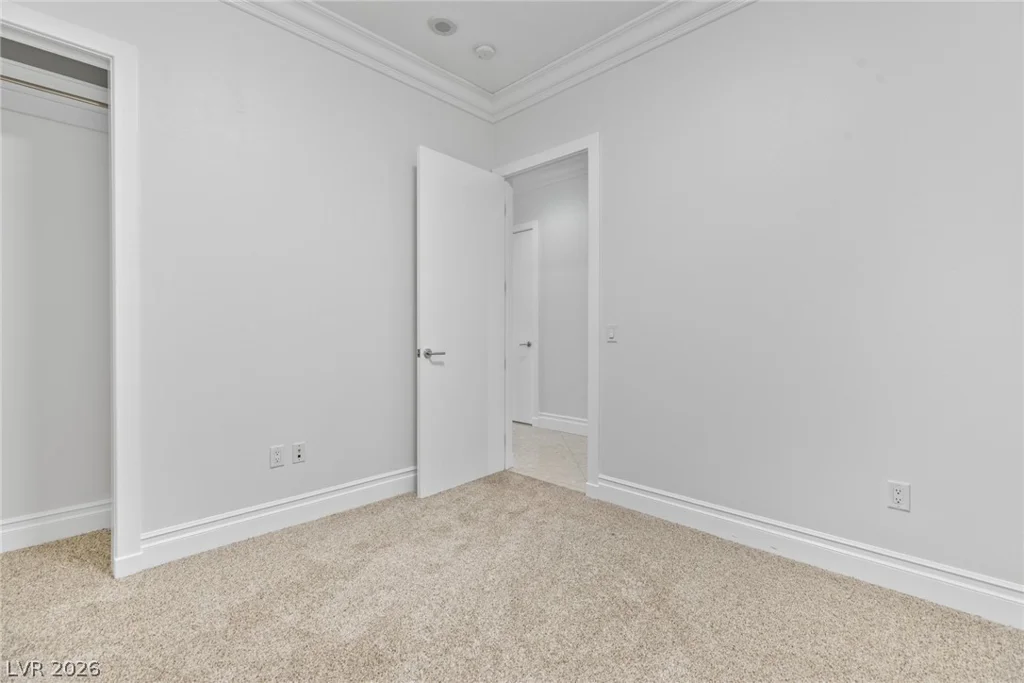 4525 Dean Martin, Las Vegas, NV 89103