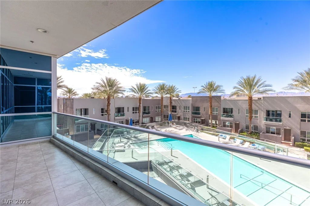 4525 Dean Martin, Las Vegas, NV 89103