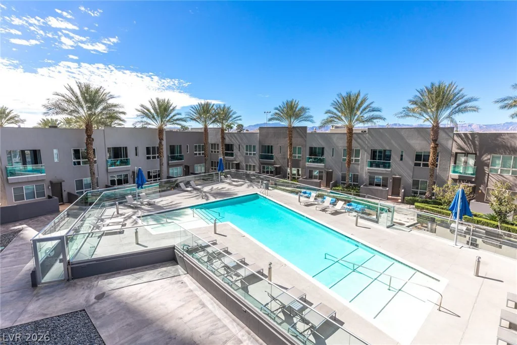 4525 Dean Martin, Las Vegas, NV 89103