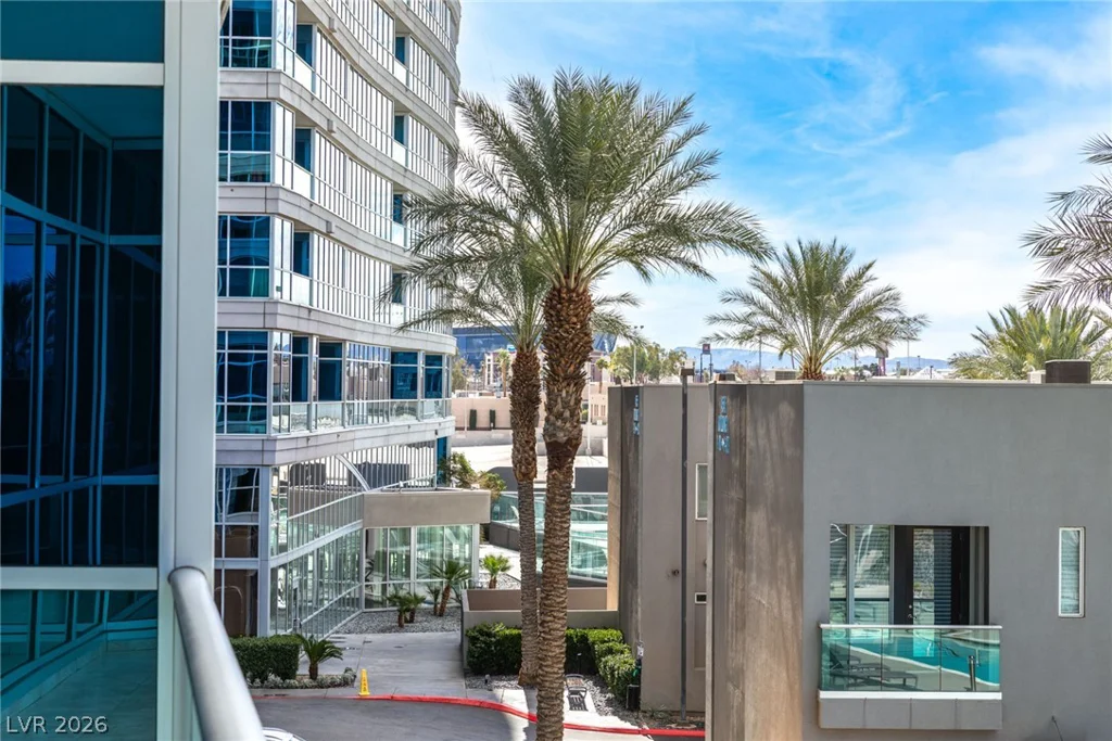 4525 Dean Martin, Las Vegas, NV 89103