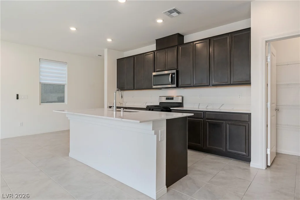 4103 Golden Fleece, Las Vegas, NV 89141
