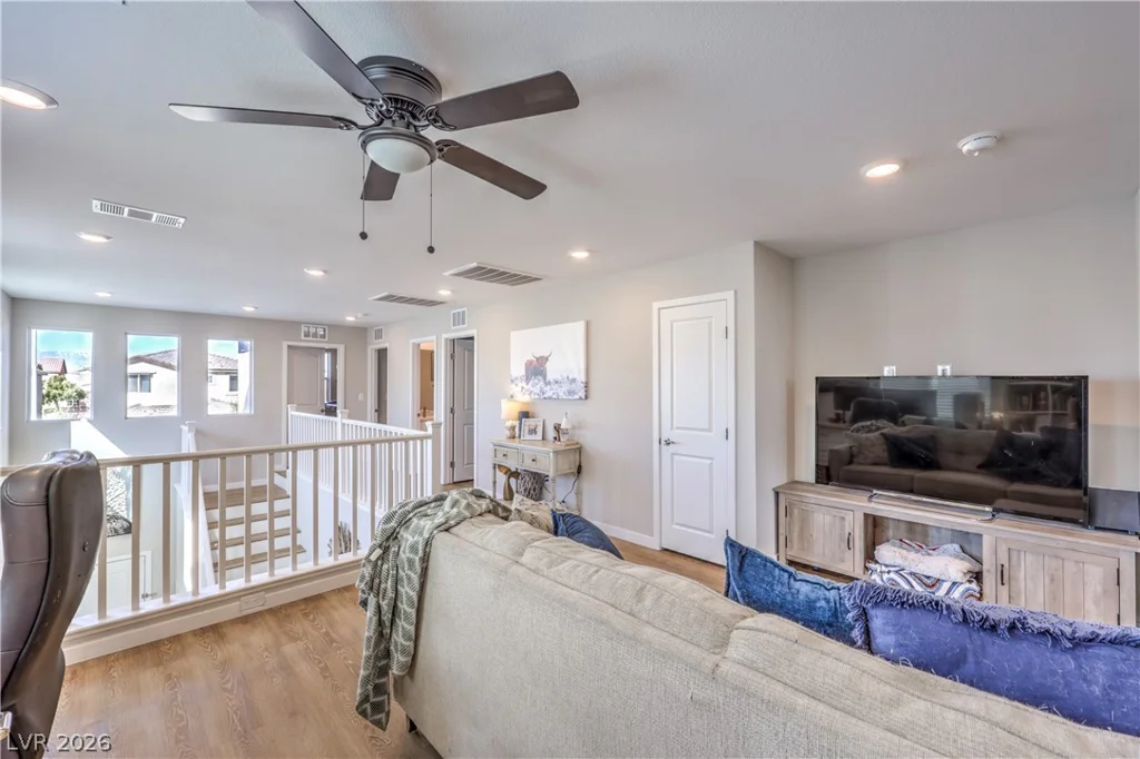 6626 Palmer Crest, North Las Vegas, NV 89086