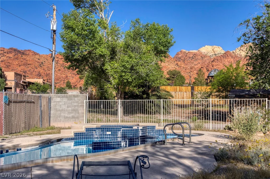 14525 Heyer, Las Vegas, NV 89161