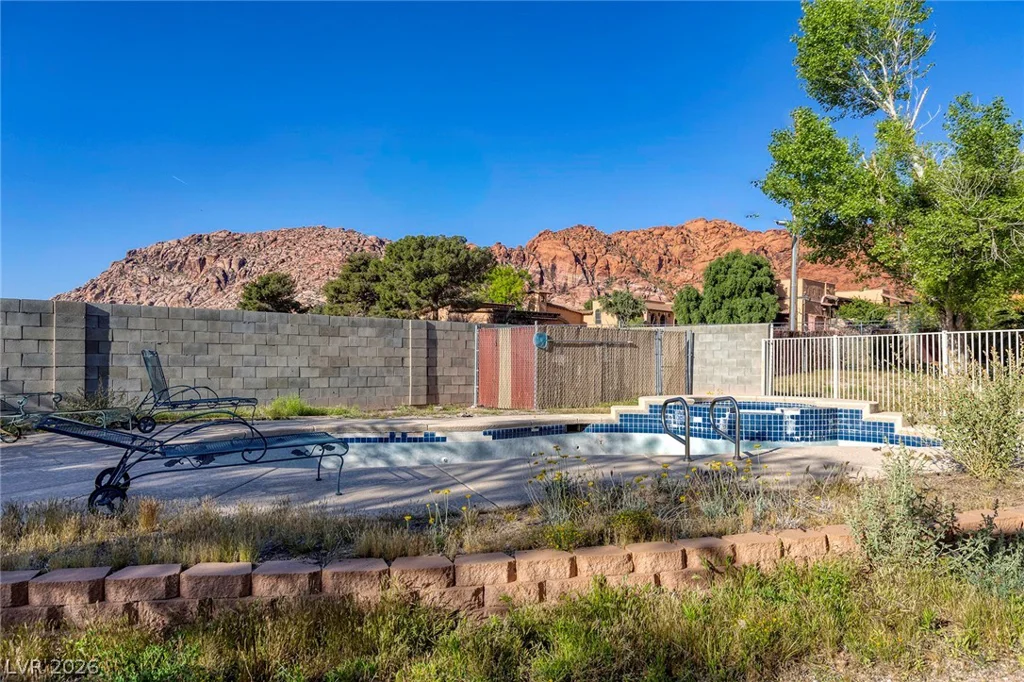 14525 Heyer, Las Vegas, NV 89161