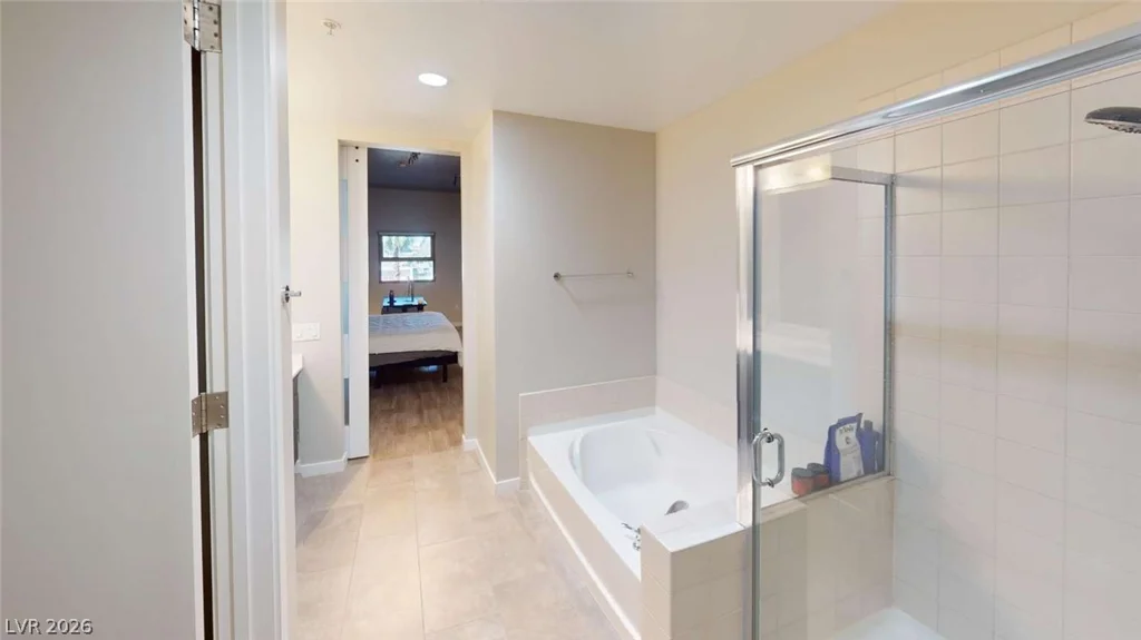 353 Bonneville, Las Vegas, NV 89101