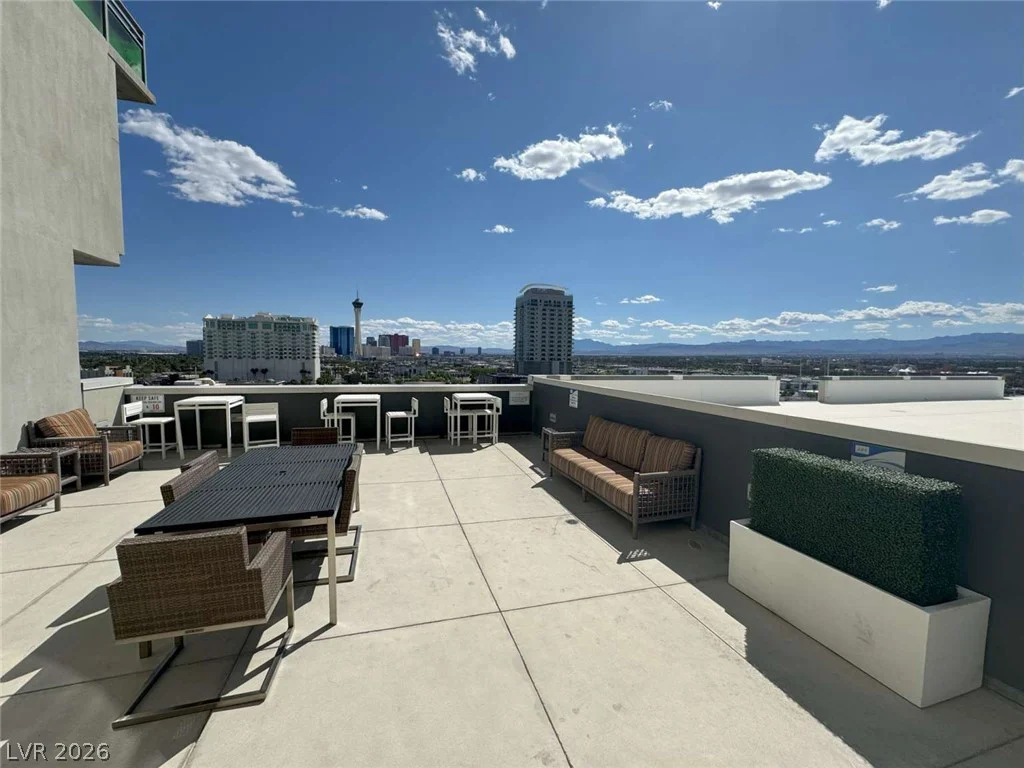 353 Bonneville, Las Vegas, NV 89101