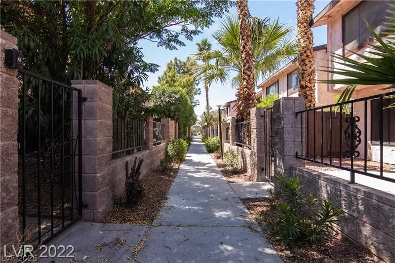 4338 Caliente, Las Vegas, NV 89119