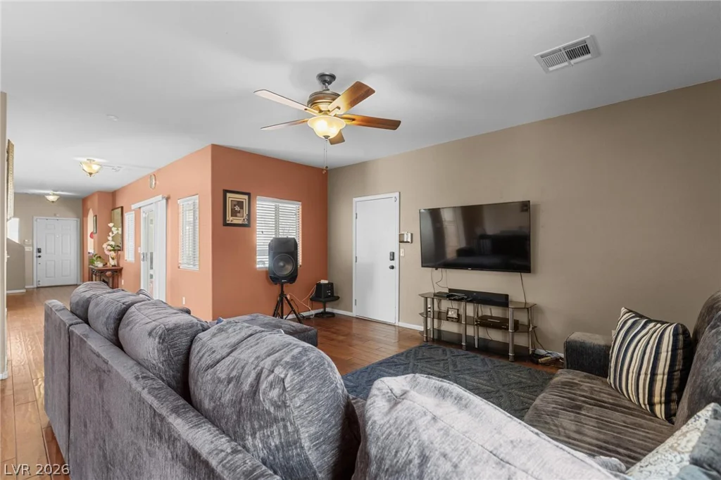 6048 Puesta Del Sol, North Las Vegas, NV 89081