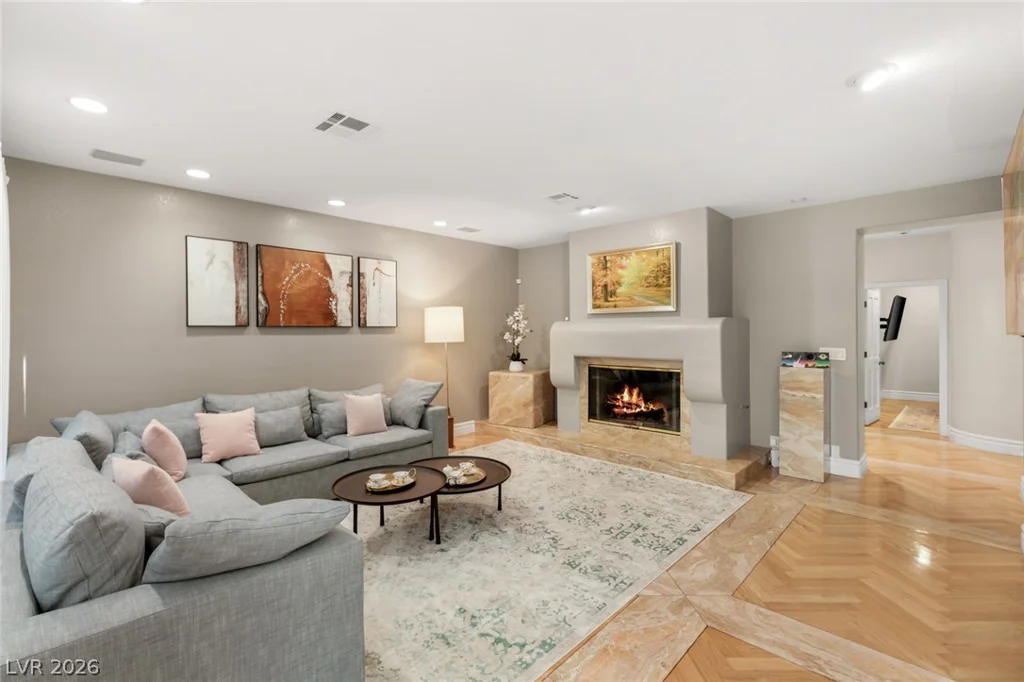 7825 Rancho Mirage, Las Vegas, NV 89113