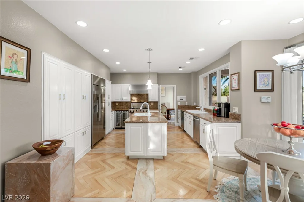 7825 Rancho Mirage, Las Vegas, NV 89113