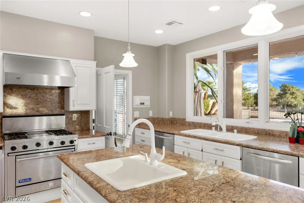7825 Rancho Mirage, Las Vegas, NV 89113