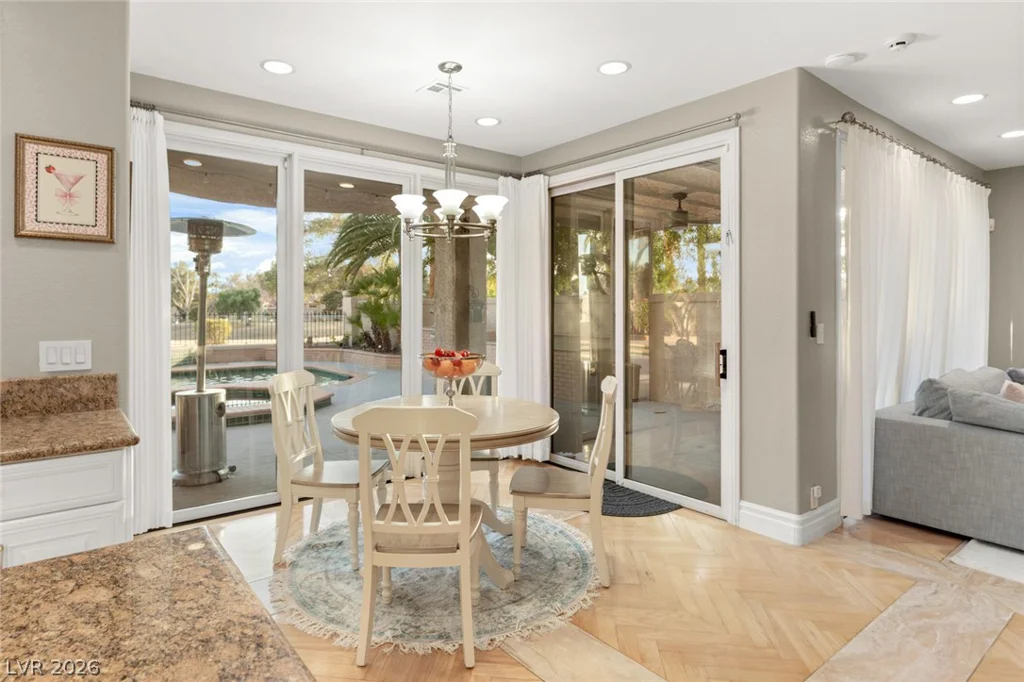 7825 Rancho Mirage, Las Vegas, NV 89113