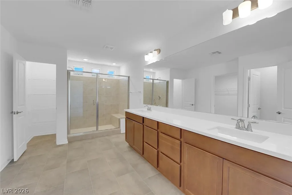 10462 Emerald Rye, Las Vegas, NV 89183
