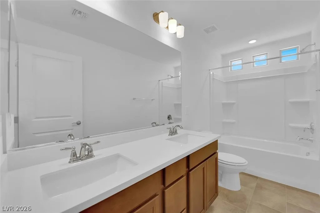 10462 Emerald Rye, Las Vegas, NV 89183